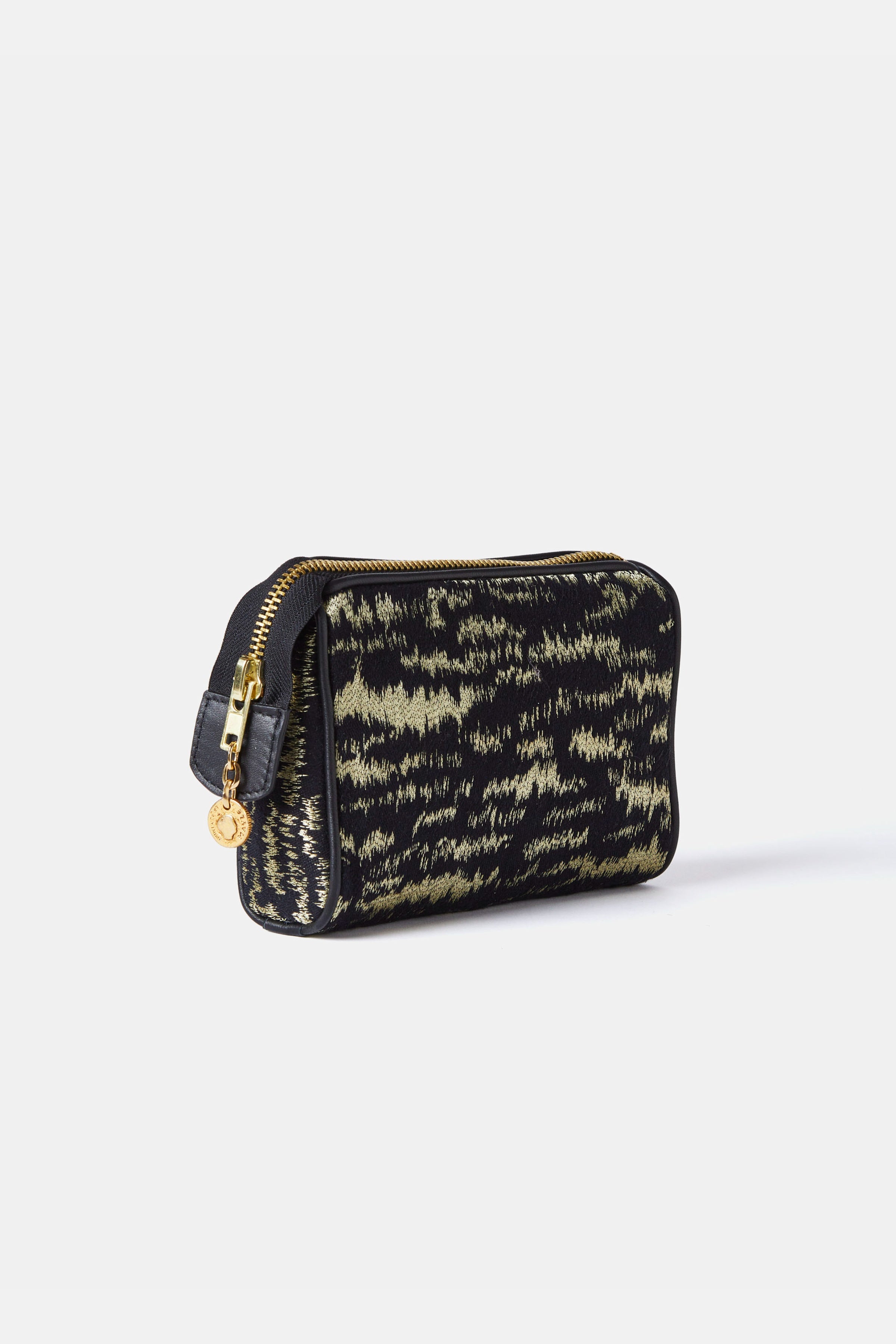 Florencia Pouch