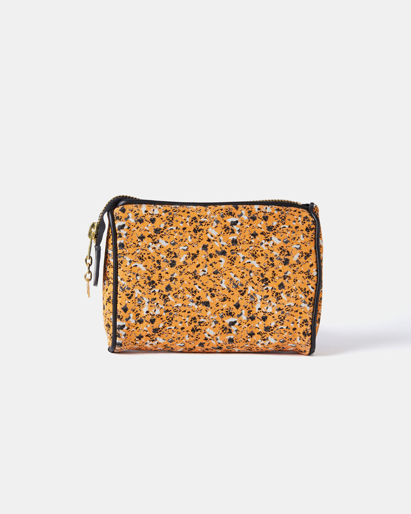 Florencia Pouch