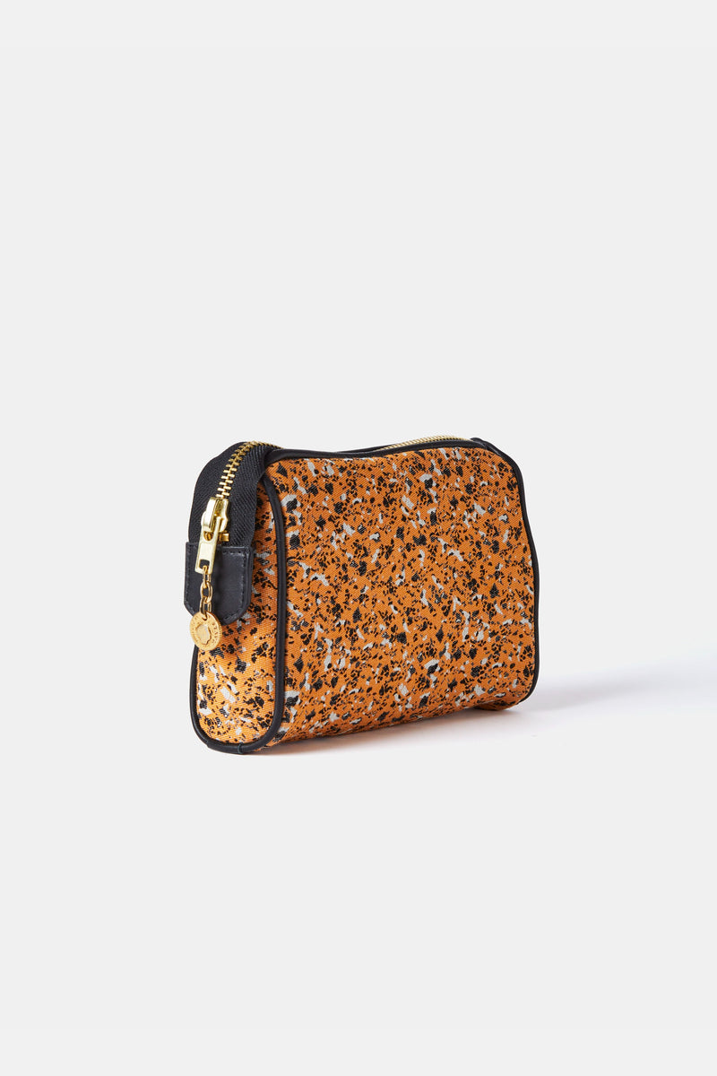 Florencia Pouch