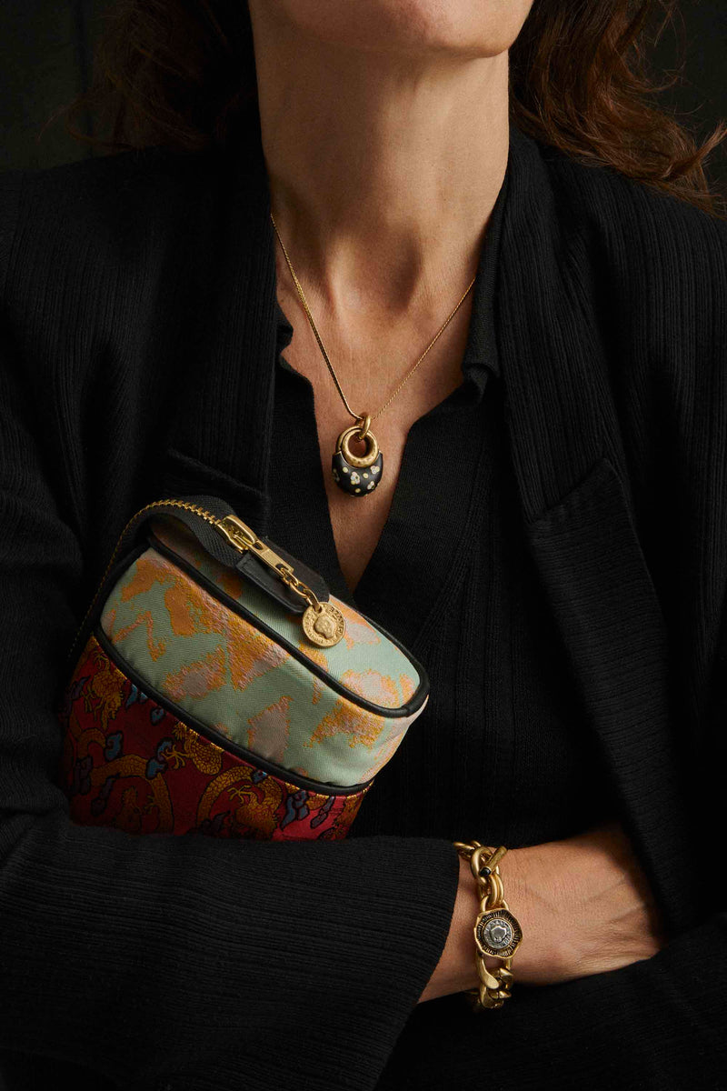 Florencia Pouch